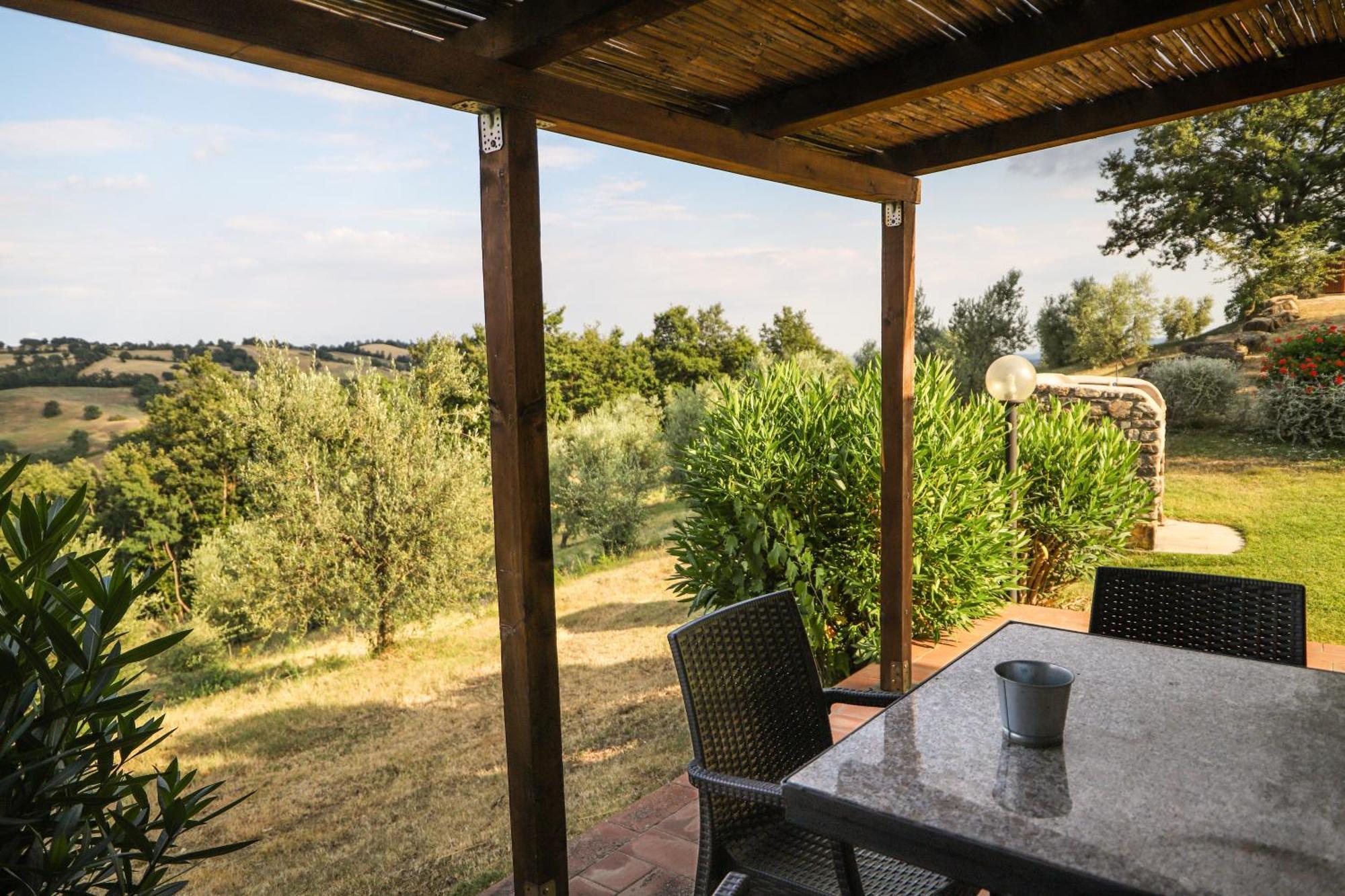 Country House Poggio Aione Casa de hóspedes Catabbio Exterior foto